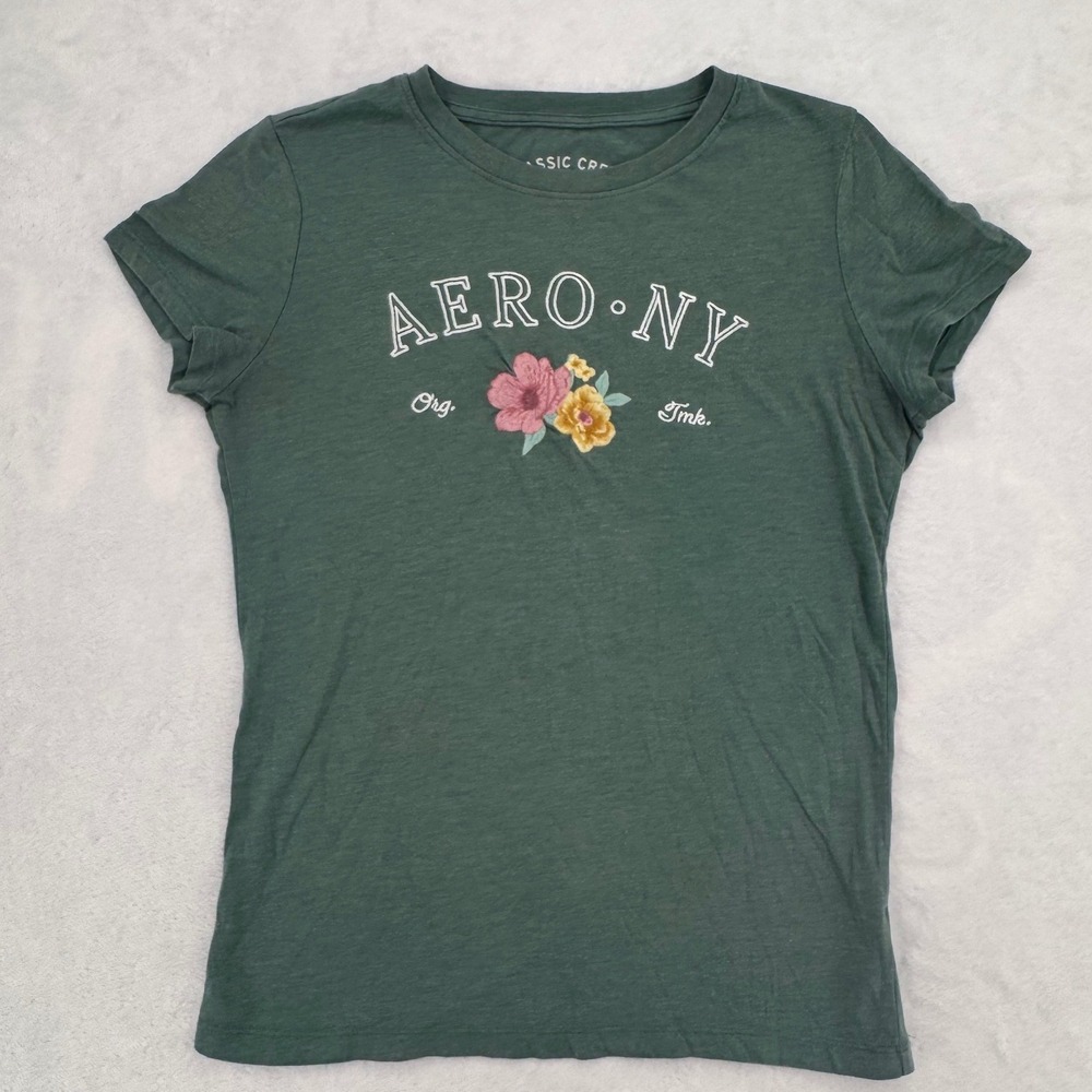 Aeropostale Classic Crew T-Shirt Green Embroidered Floral Logo Womans Size Large